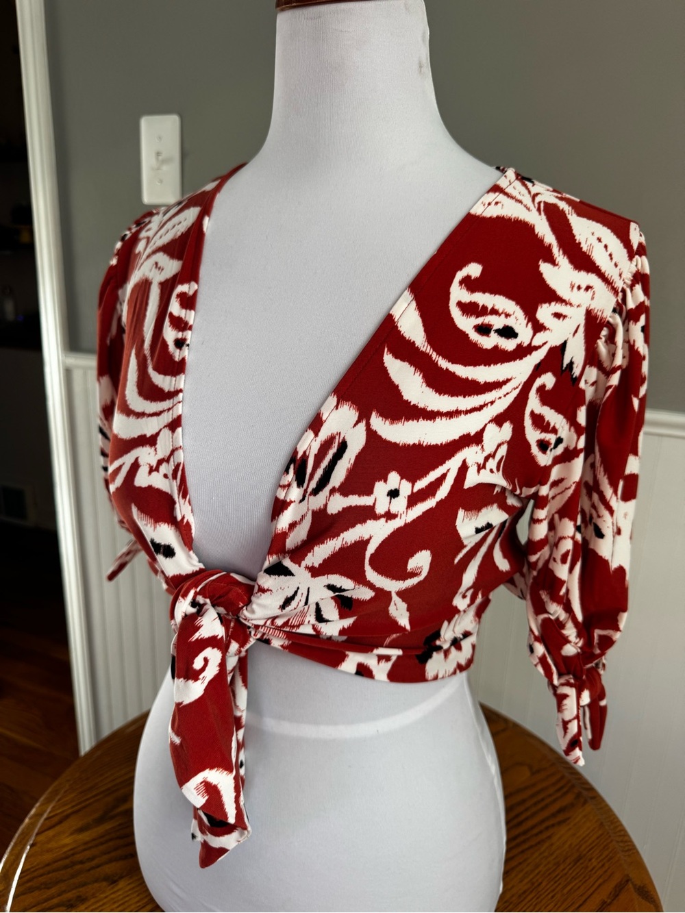 Express Red & Cream Tie-Front Floral Crop Top